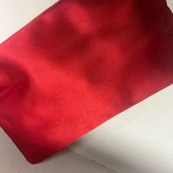 YSL YVES SAINT LAURENT RED SATIN CLUTCH/MAKE-UP BAG - Picture 7 of 8